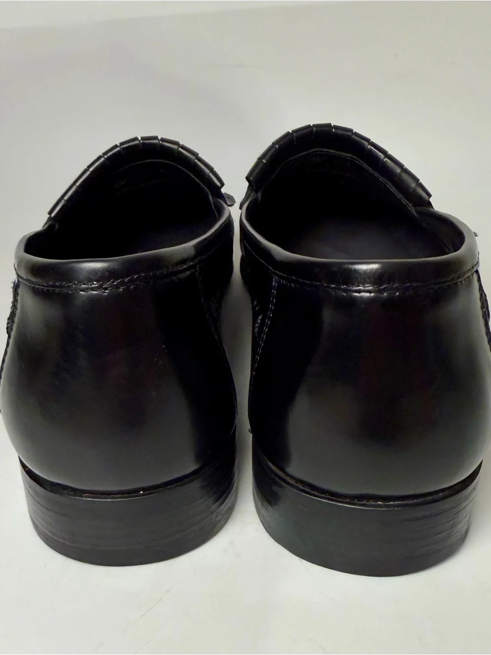 FLORSHEIM Black Leather Dress Shoes Woven Front Vamp Tassel Loafers Sz. 10.5 D